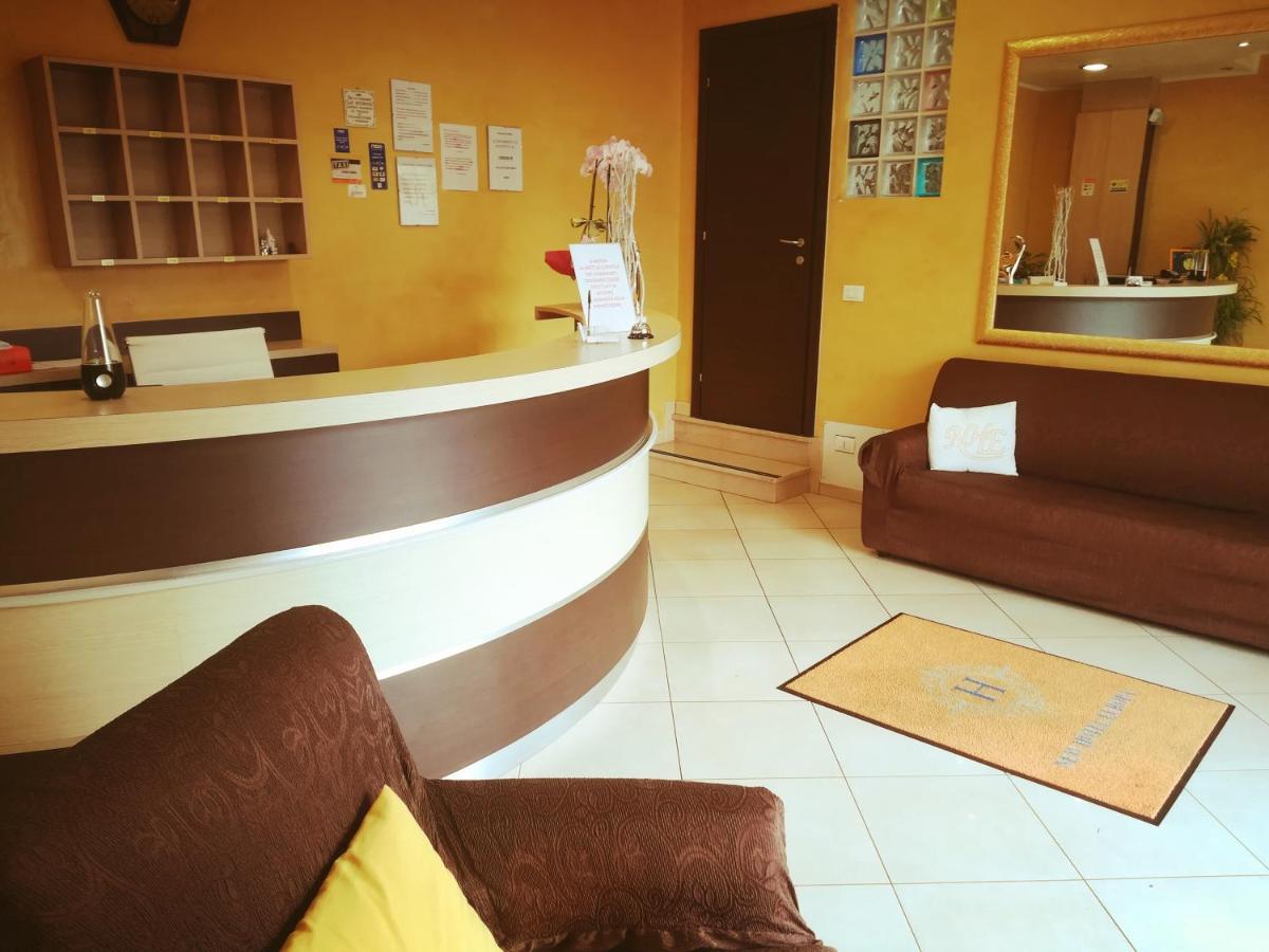 New Hotel Europa Crevalcore Екстер'єр фото